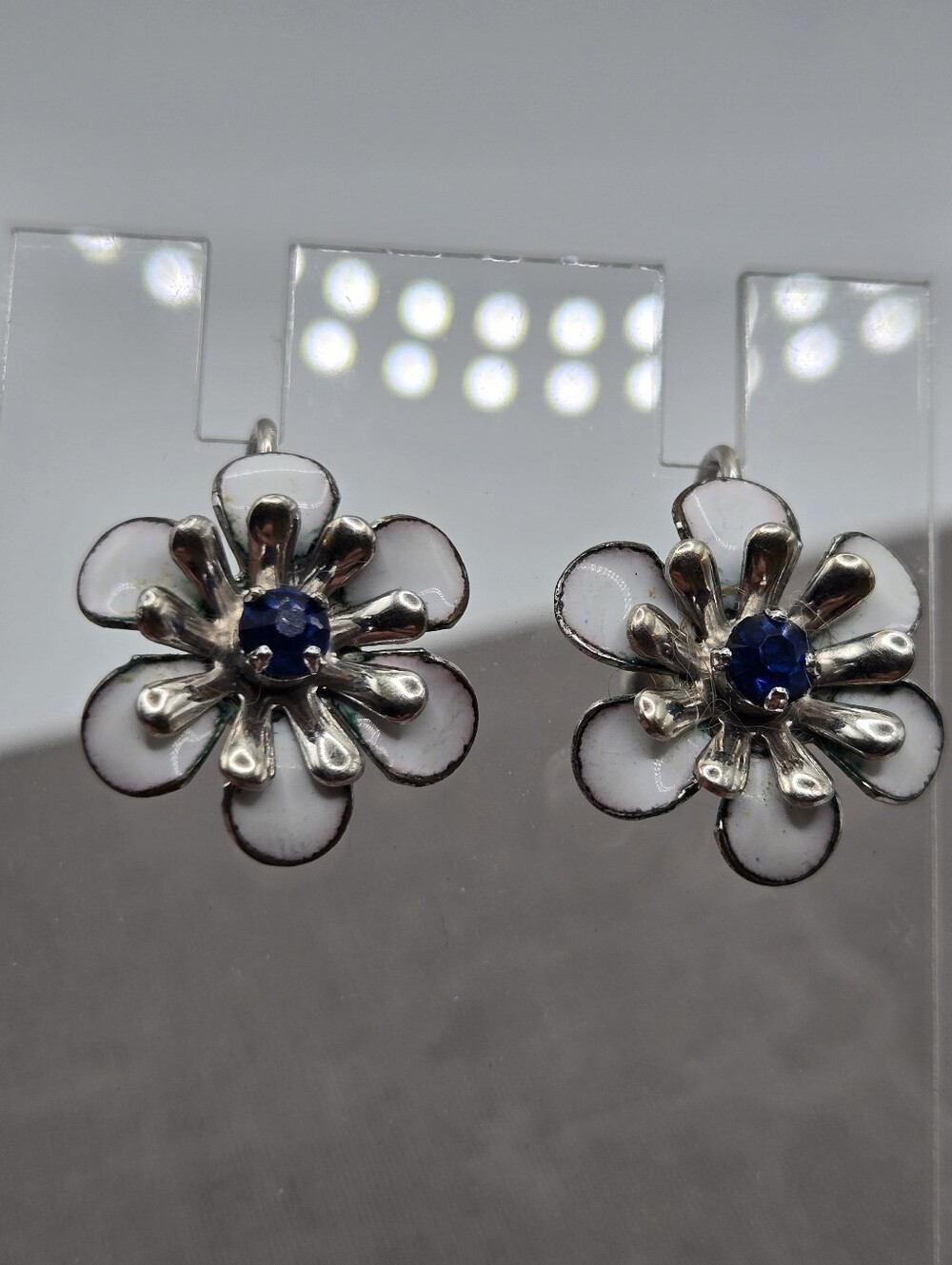 BARCLAY Silver Tone Enamel Screw-back EARRINGS RARE VINTAGE AUTHENTIC SIGNED